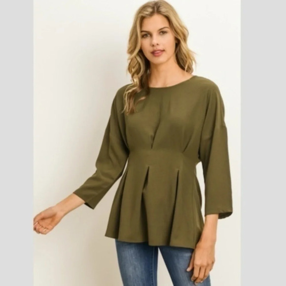 Gilli Top Banded Waist Olive Green Blouse NWT S - Picture 1 of 2